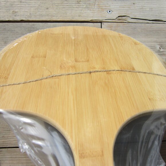 Bamboo Pizza Paddle Pizza Peel with Handle NIP Hanging - Picture 2 of 4